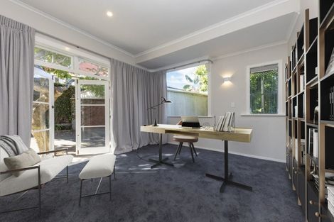 Photo of property in 46 Bella Vista Road, Herne Bay, Auckland, 1011