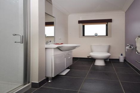 Photo of property in 117 Valley Road, Pukekohe, 2120