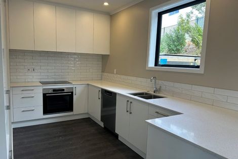 Photo of property in 7 Koreke Close, Kenepuru, Porirua, 5022