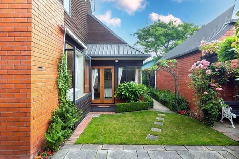 Photo of property in 9 Clyde Road, Upper Riccarton, Christchurch, 8041