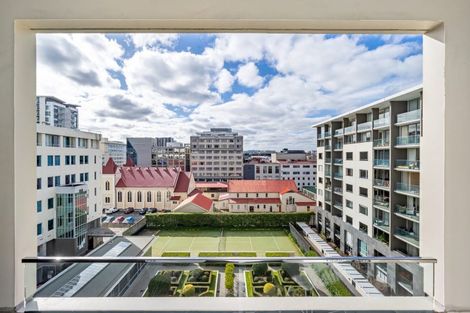 Photo of property in Sanctum Apartment, 10 Ebor Street, Te Aro, Wellington, 6011