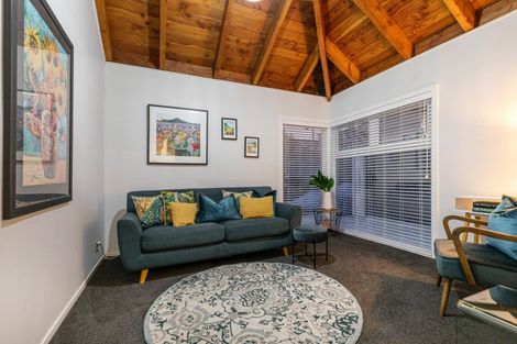 Photo of property in 21 Hebron Road, Waiake, Auckland, 0630