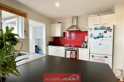 Photo of property in 10 Moana Crescent, Blagdon, New Plymouth, 4310
