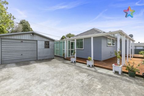Photo of property in 353 Stokes Valley Road, Stokes Valley, Lower Hutt, 5019