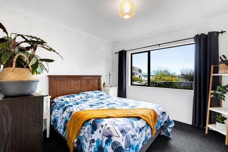 Photo of property in 1b Silvan Place, Bell Block, New Plymouth, 4312