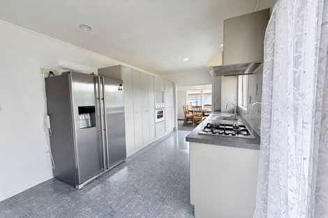 Photo of property in 30 Meadway, Sunnyhills, Auckland, 2010