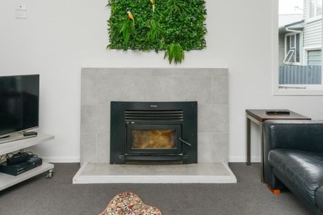 Photo of property in 12 O'connell Place, Havelock North, 4130