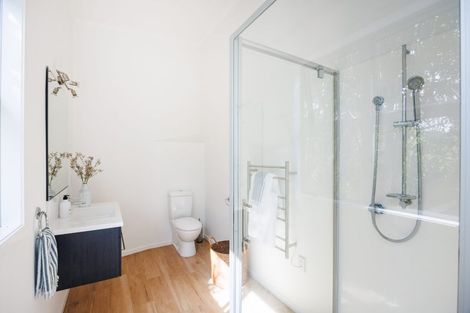 Photo of property in 16a Springdale Grove, Fitzherbert, Palmerston North, 4410