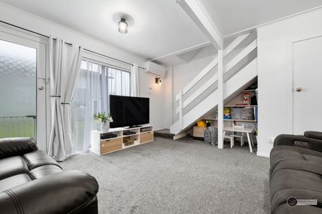 Photo of property in 9/46 King Street, Ebdentown, Upper Hutt, 5018