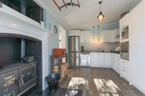 Photo of property in 17 Miro Street, Inglewood, 4330