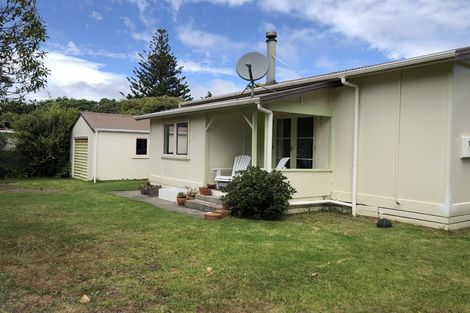 Photo of property in 659 Waitarere Beach Road, Waitarere Beach, Levin, 5510