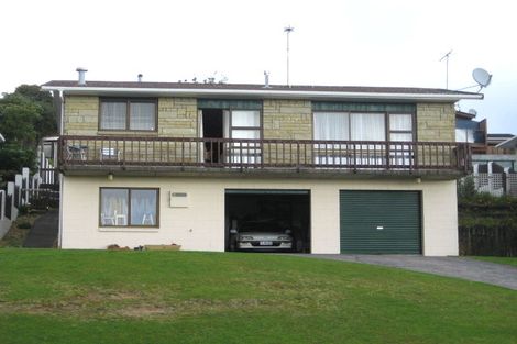 Photo of property in 7 Saint Ives Grove, Whalers Gate, New Plymouth, 4310