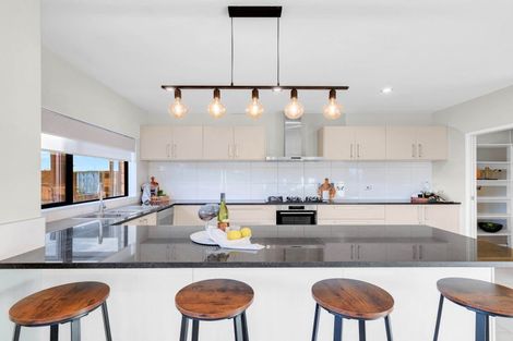 Photo of property in 12 Vantage Place, Flagstaff, Hamilton, 3210