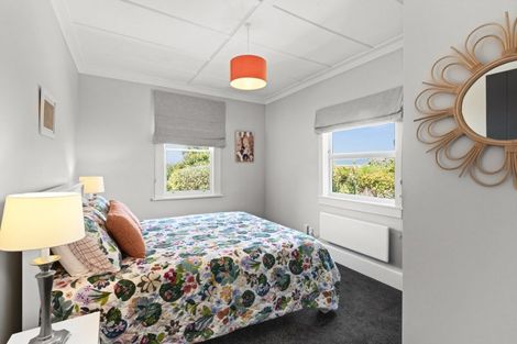 Photo of property in 2 Sealy Road, Bluff Hill, Napier, 4110