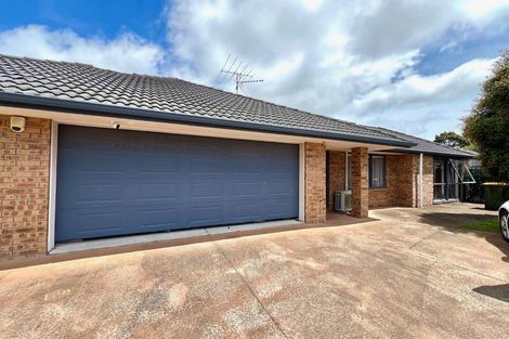 Photo of property in 60b Lothian Brae, Wattle Downs, Auckland, 2103
