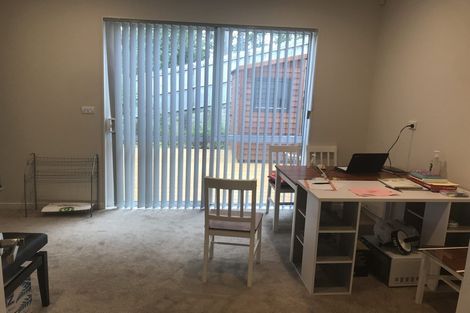 Photo of property in 76 Harrowglen Drive, Northcross, Auckland, 0630