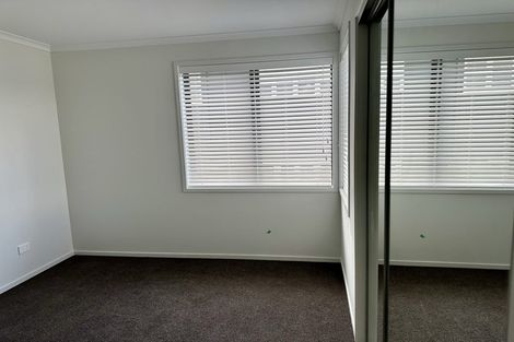 Photo of property in 1090a Great North Road, Point Chevalier, Auckland, 1022