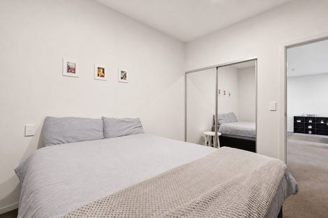 Photo of property in Wyndham Gardens Apartments, 30 Red Oaks Drive, Frankton, Queenstown, 9300