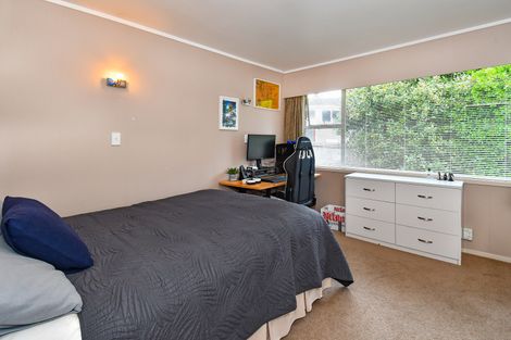 Photo of property in 6 Polandson Place, Opaheke, Papakura, 2113