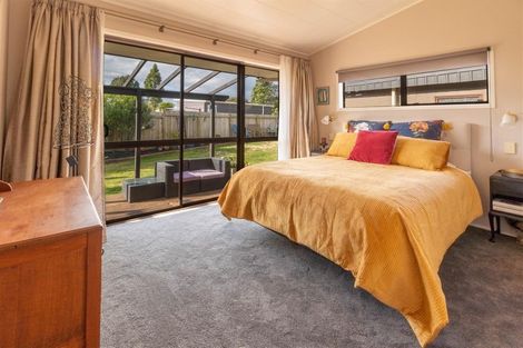 Photo of property in 2 Taiporutu Place, Springfield, Rotorua, 3015