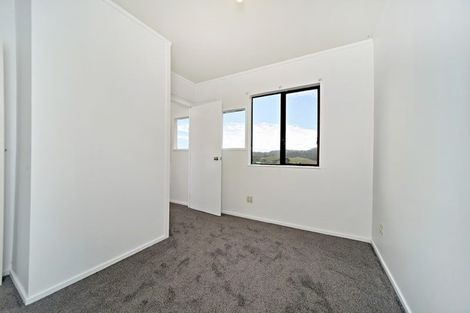 Photo of property in 25 Hillcrest Road, Hatfields Beach, Orewa, 0931