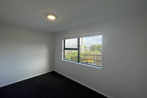 Photo of property in 1/7 Vera Road, Te Atatu South, Auckland, 0610