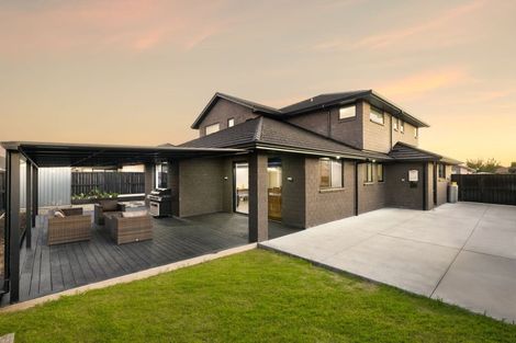 Photo of property in 27 Keerangi Place, Rototuna North, Hamilton, 3210