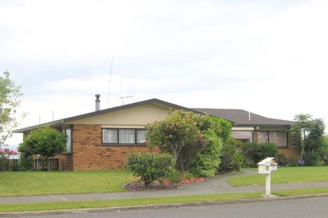 Photo of property in 98 Hamurana Road, Omokoroa, 3114