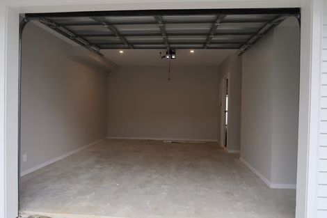 Photo of property in 20 Kopua Place, Whitby, Porirua, 5024