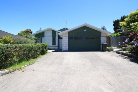Photo of property in 3 Khaleel Place, Henderson, Auckland, 0612