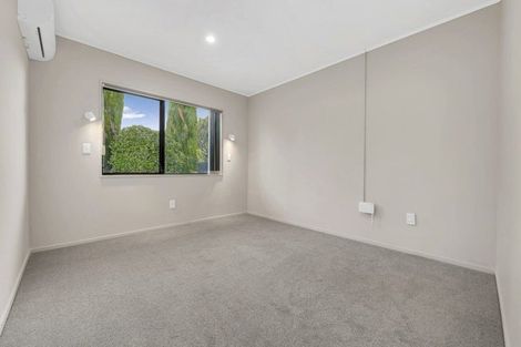 Photo of property in 1/3 Kelvin Road, Papakura, 2110