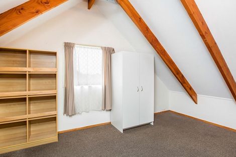 Photo of property in 96 Sunnyside Road, Sunnyvale, Auckland, 0612