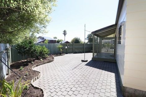 Photo of property in 3 Moray Place, Highbury, Palmerston North, 4412