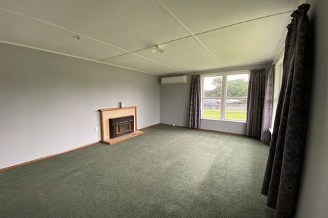 Photo of property in 2 Robertshawe Crescent, Dannevirke, 4930
