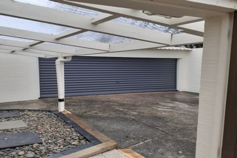 Photo of property in 2/54 Ray Small Drive, Pahurehure, Papakura, 2113