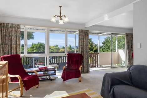 Photo of property in 6 Tirita Street, Kawaha Point, Rotorua, 3010