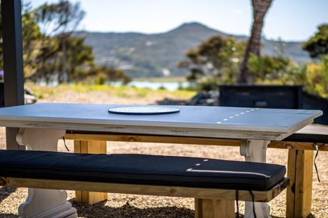 Photo of property in 77 Te Wahapu Road, Russell, 0272