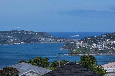 Photo of property in 29 Ranui Crescent, Khandallah, Wellington, 6035