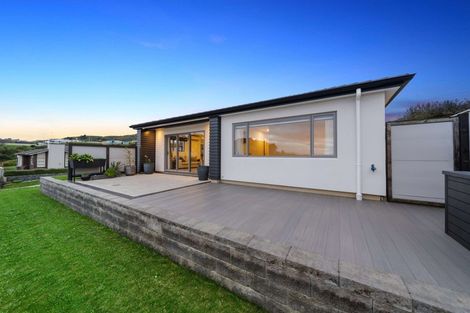 Photo of property in 2 Ihakara Arthur Lane, Aotea, Porirua, 5024