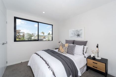 Photo of property in 5/8 Chivalry Road, Glenfield, Auckland, 0629