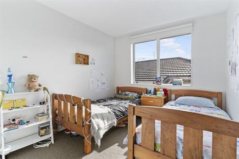 Photo of property in 28 Kotuku Street, Te Atatu Peninsula, Auckland, 0610