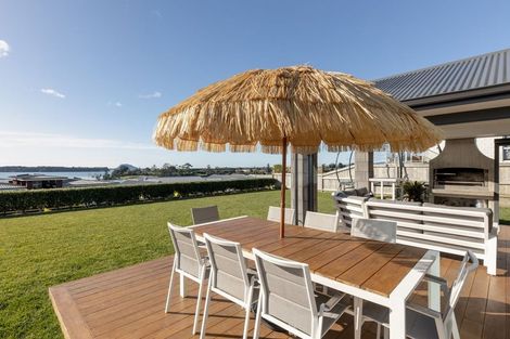 Photo of property in 5 Wairere Rise, Omokoroa, 3114