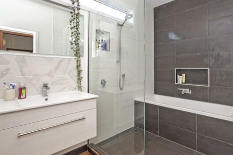 Photo of property in 14 Cornwall Street, Brooklands, New Plymouth, 4310