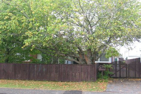 Photo of property in 5 Tamariki Avenue, Kelston, Auckland, 0602
