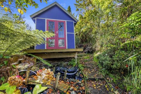 Photo of property in 27 Edelweiss Grove, Timberlea, Upper Hutt, 5018