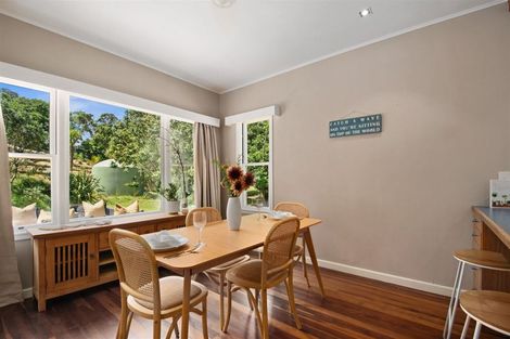 Photo of property in 379 Motutara Road, Muriwai, Waimauku, 0881