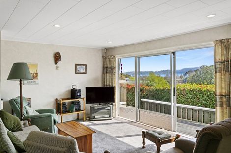 Photo of property in 9 Richmond Avenue, Richmond Heights, Taupo, 3330