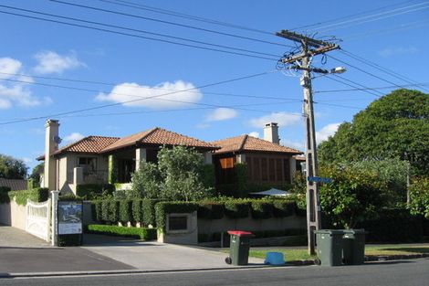 Photo of property in 10a Bella Vista Road, Herne Bay, Auckland, 1011