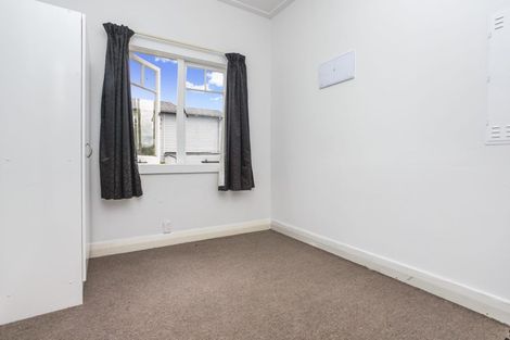 Photo of property in 33 Clayburn Road, Glen Eden, Auckland, 0602