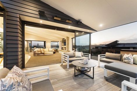 Photo of property in 30 Caroline Heights, Omaha, 0986